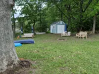 Cozy Private Cabin on a Quiet Lake with Your Own Beach. - 2 estrellas