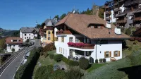 Comfortable attic room with panoramic view & balcony - free Wi-Fi - 2-Star