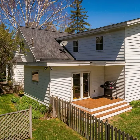 Private Cozy Cottage in Charming Walloon Lake Village - Sleeps 13!