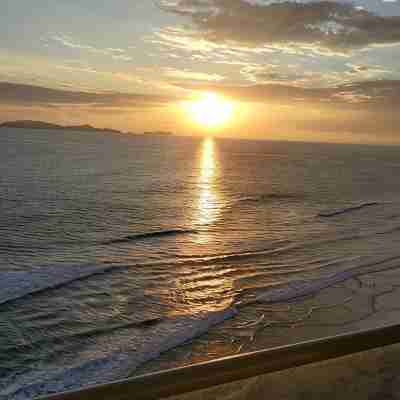 Relaxed Spanish beachfront condo w/private parking & private balcony ocean views Fitness & Recreational Facilities