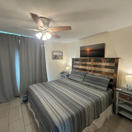 Sombrero Beach Tropical Getaway in the Heart of Marathon