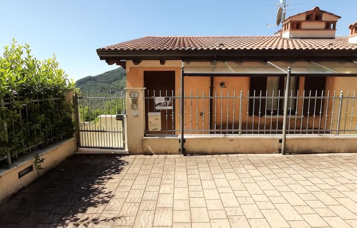 Beautiful 3-room apartment in a residence, pool, balcony, lake view, Lake Garda-Tignale