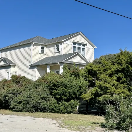 Holy Mackerel -Gorgeous, large home -Ocean view & Sound view -Great for families