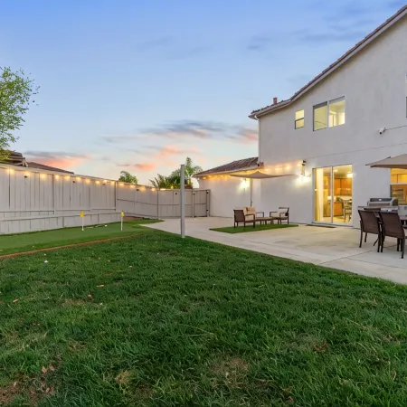 Resort-style Home with stunning views, pool, hot tub, putting green