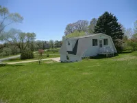 One Bedroom Loft Apartment - five minutes to Crystal Mt resort * Pet friendly - Wifi
