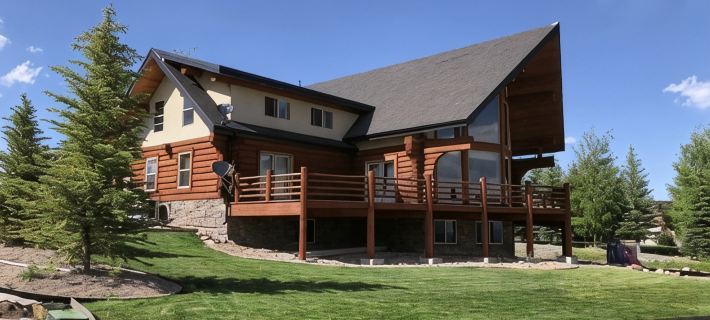 Lake Vista Lodge hot tub, 6,500+ sq ft, sleeps 30+!! Hotels in Bear Lake County