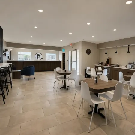 BRIDGEPOINTE INN & SUITES