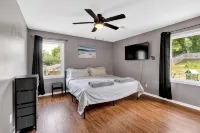 Cartersville Colonial Family-Friendly Retreat with Spacious Yard - balcony