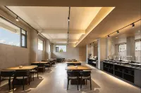 Anzhiyu · Mountain View Designer Boutique Stay (Henan Baoquan Tourist Resort) - breakfast