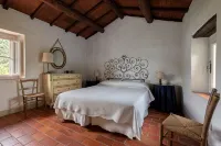 House with pool. Idyllic setting in hills near Lucca and coast WiFi Aircon - Homestays