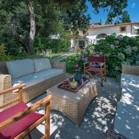 LE SCUDERIE: Villa with private pool and garden