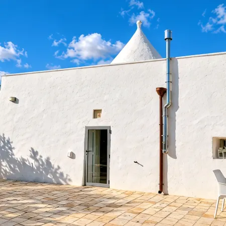 Perfect Oasis Among Olive Trees and Private Pool, for an Authentic Experience!