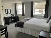 The Silverton Inn - Inns
