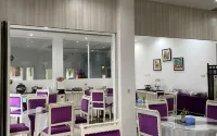 Julia Hotel Bandengan Jepara - ติดทะเล