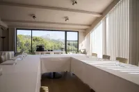 Les Lodges Sainte-Victoire Hotel & Spa Hotels in Vauvenargues