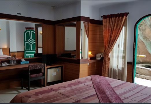 Delima Sari Hotel - Housity
