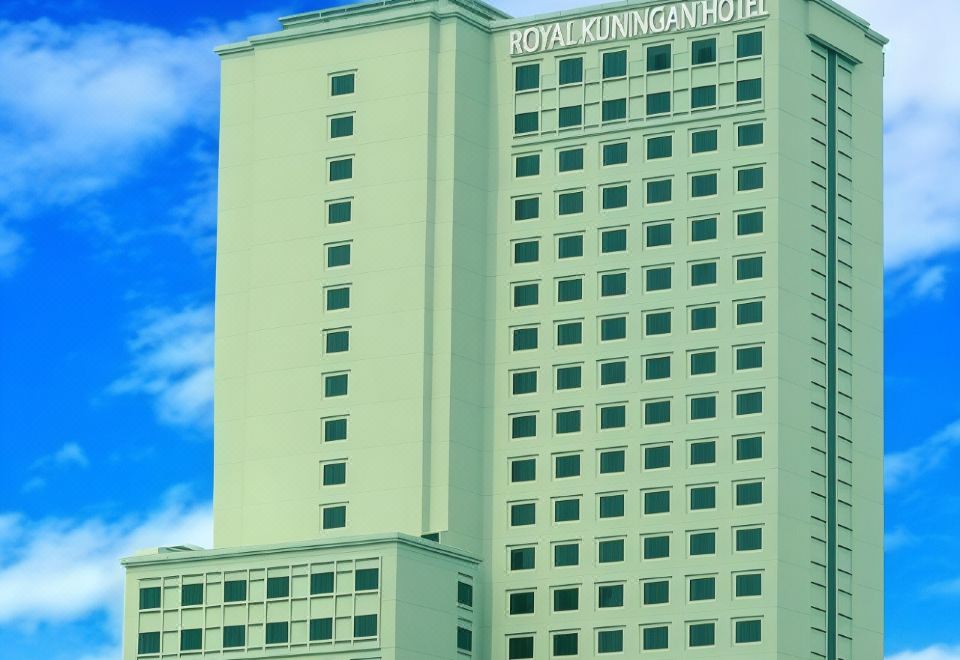 로열 쿠닝안 호텔 자카르타의 다이닝 공간