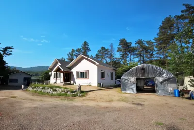 Hoengseong Pine Field Sports Park Auto Camping Site Hotels near Hoengseong Station