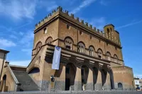 Hotel Valentino Centro Storico فنادق في Orvieto Scalo