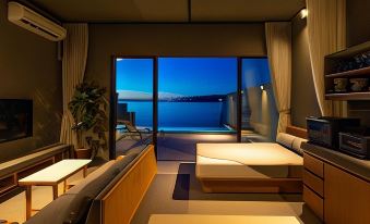 Feliz Villa Suite Kourijima View