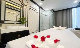 CUA Dong Luxury Hotel