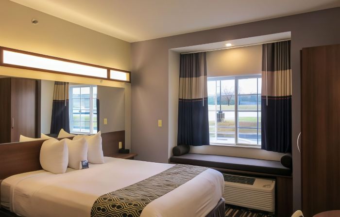 Quality Inn & Suites Caldwell I-77