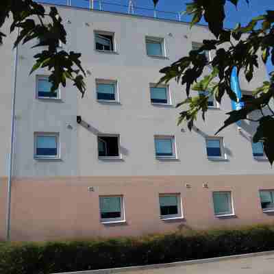 Ibis Budget Marseille Vitrolles Hotel Exterior