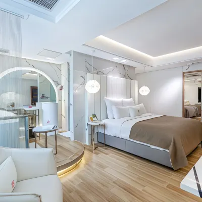 Chao Motel Hotels near Castella Land