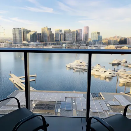 Melbourne Private Apartments - Collins Wharf Waterfront, Docklands