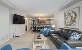 Amazing 3Br Condo | Heated Pool & Hot Tub | Hm Theatre | Fire Table | Pool Table
