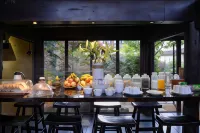The Bivou Lijiang - breakfast