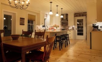 Sawyer's Creek Bed and Breakfast