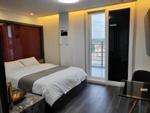 Jindo Yi Sunshin Hotel