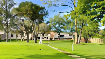 Aux Ducs de Sienne Hotels in Coutras