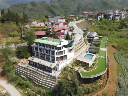 JK Sapa Homestay & Swimming Pool Отели в г. Шапа