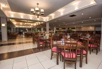 Aston Costa Verde Beach Resort Hotels near Playa Estero