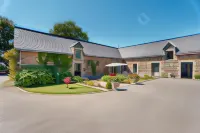 Demeures & Châteaux le Clos Luly Hotels in Pontivy