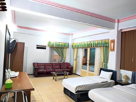 OYO 2855 Sartika Hotel Pati