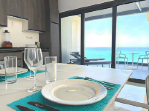 Condostmaarten by the Sea