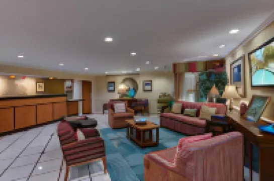 Baymont by Wyndham Gainesville I-75 Hoteles en Gainesville