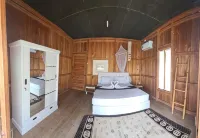Panorama Cottages Beach Village Hotels in Pemongkong