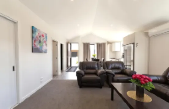 NV Homes Hotels in Lake Hayes