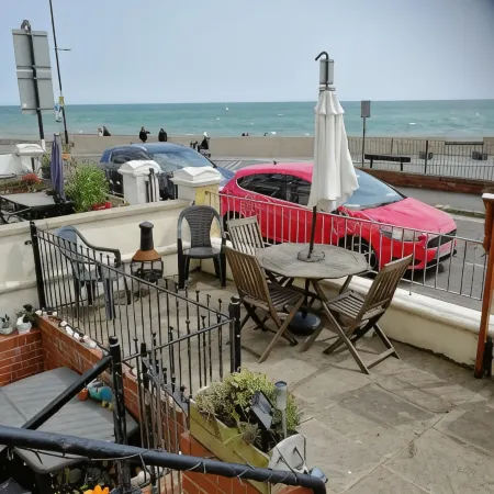 Rowntree Seaview Holiday Flats Small Double Room with No View