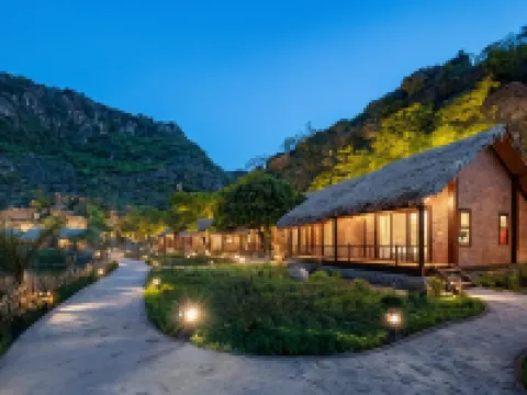 Muong Village Ninh Binh Hotels in Hoa Lu