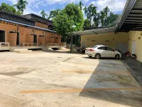 ชิล ชิล - ที่มีที่จอดรถ