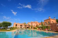 Kasbah Agounsane - parking