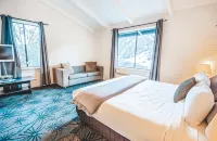 Bernti's Mountain Inn