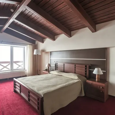 Dejavu Hotels in 