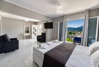 Ponti Beach Hotel