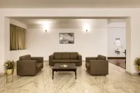 Hotel Paramount Suites & Service Apartments - 2-Star